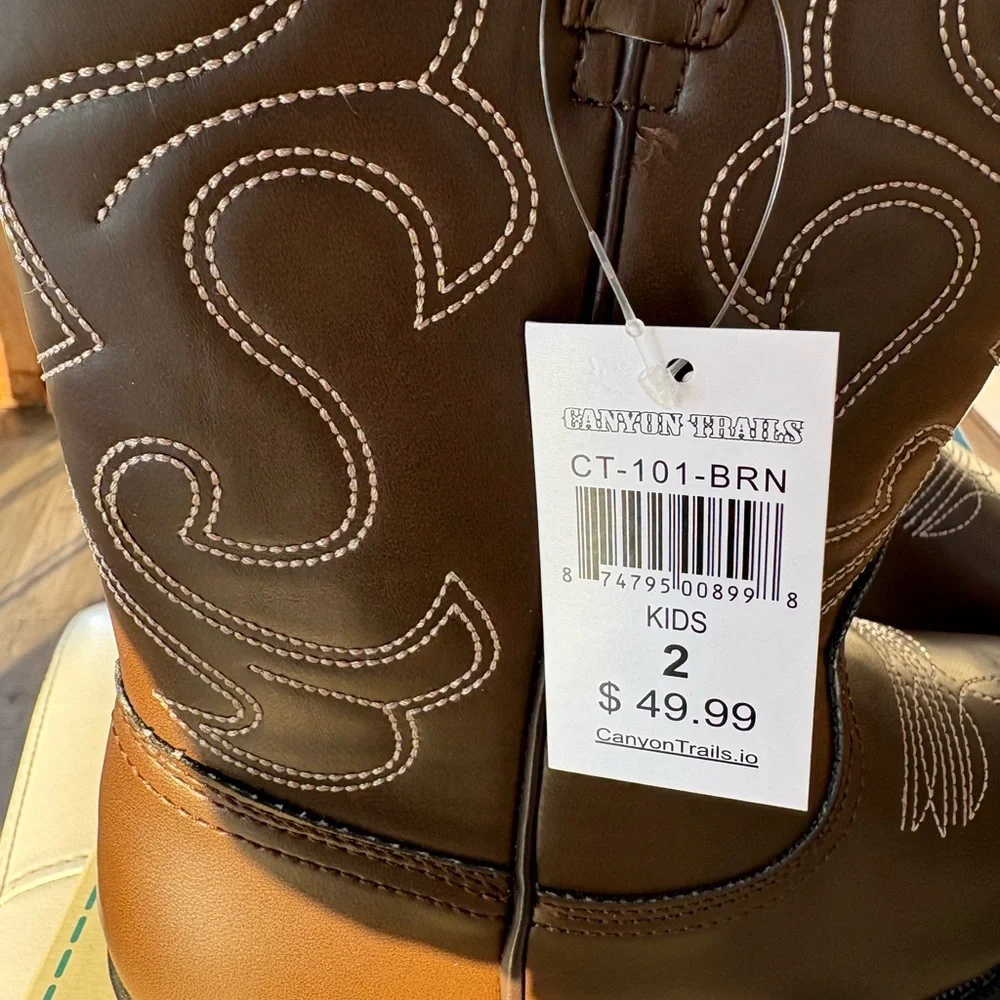 Kids Brown Cowboy Boots Canyon Trails  size 2 New in box